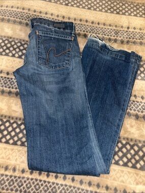 Citizens Of Humanity Bootcut Jeans in Blue Wash